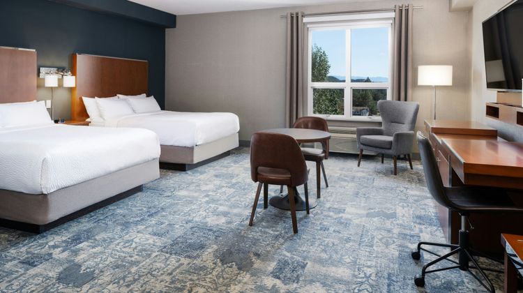 Four Points by Sheraton Victoria Gateway Suite