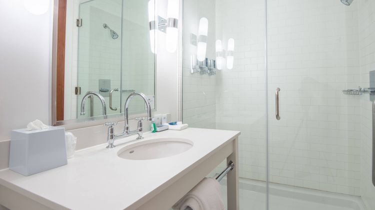 Four Points by Sheraton Saskatoon Room