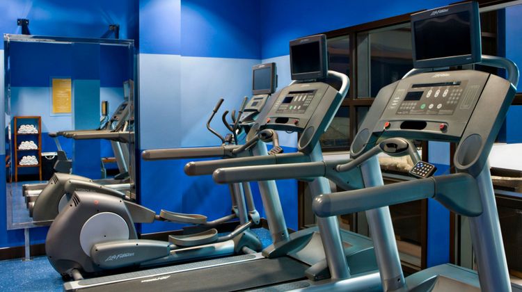 Four Points by Sheraton Winnipeg South Health Club