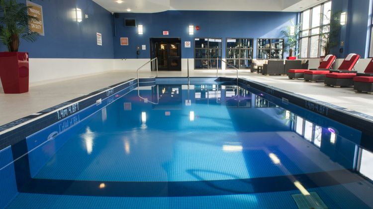 Four Points by Sheraton Winnipeg South Pool