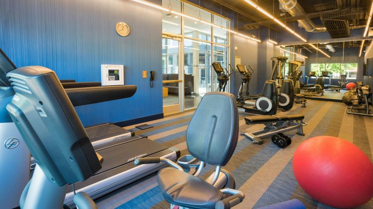 aloft Portland Arpt at Cascade Station Recreation