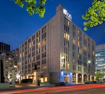 aloft Dallas Downtown Exterior
