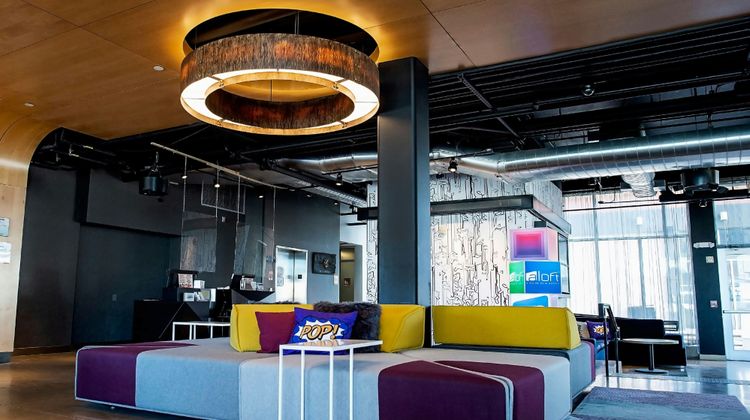 aloft Tulsa Lobby