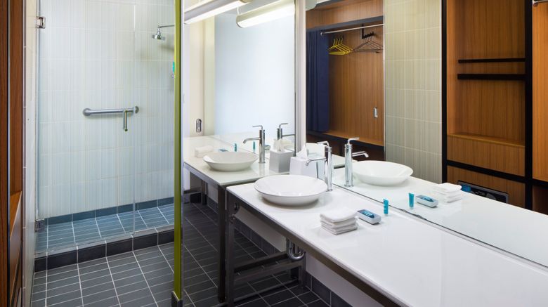 <b>aloft Tempe Room</b>. Images powered by <a href="https://www.leonardoworldwide.com/" title="Leonardo Worldwide" target="_blank">Leonardo</a>.