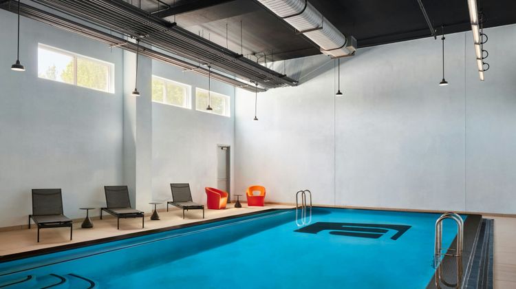 Aloft Leawood-Overland Park Pool