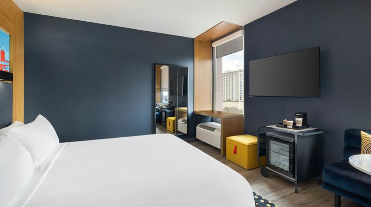 aloft Houston by the Galleria Room
