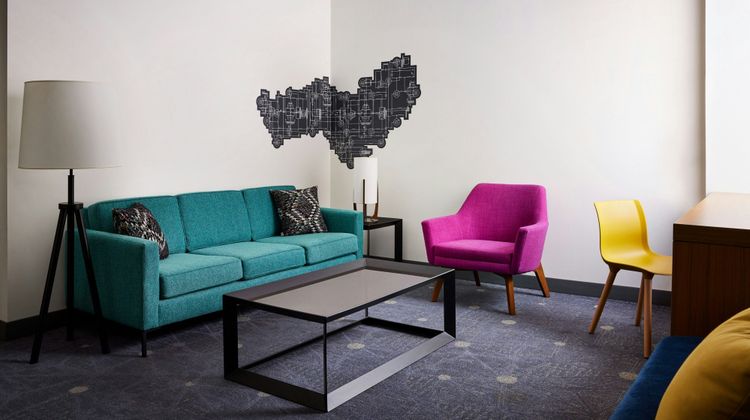 Aloft Leawood-Overland Park Room