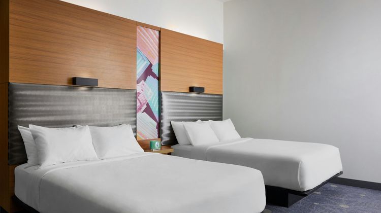Aloft Leawood-Overland Park Room