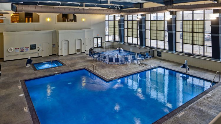 Four Points by Sheraton Peoria Pool