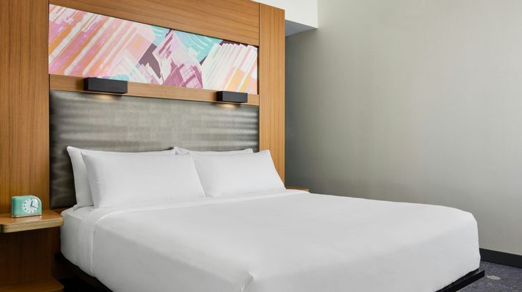 Aloft Leawood-Overland Park Room