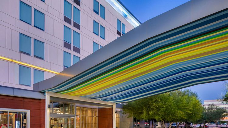 Aloft Phoenix Airport Exterior