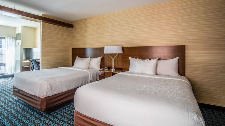 Fairfield Inn & Stes Dwntown/River North Suite