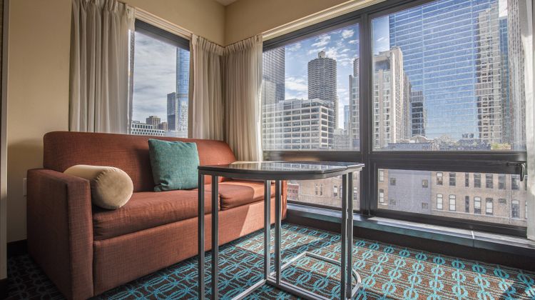 Fairfield Inn & Stes Dwntown/River North Room