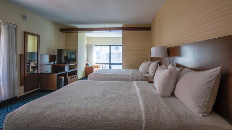 Fairfield Inn & Stes Dwntown/River North Suite