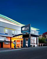 aloft Calgary University