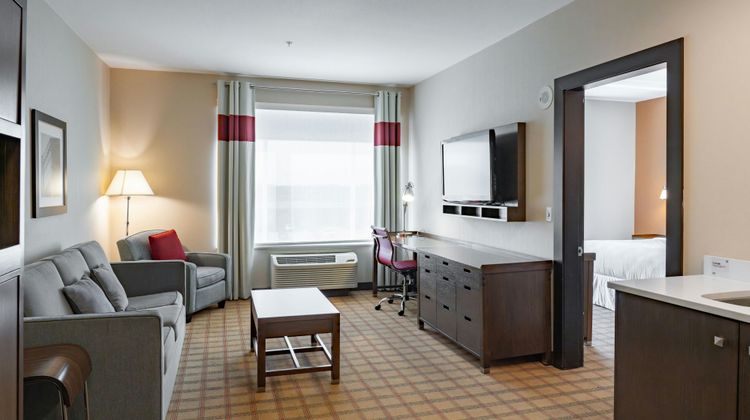 Four Points Sheraton Edmonton Intl Arpt Room