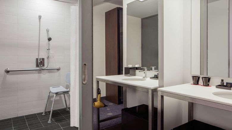 <b>aloft Denver Downtown Room</b>. Images powered by <a href="https://www.leonardoworldwide.com/" title="Leonardo Worldwide" target="_blank">Leonardo</a>.