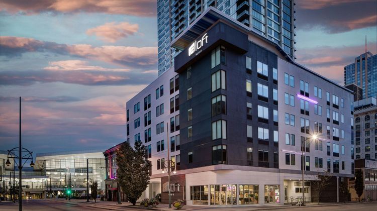 aloft Denver Downtown Exterior