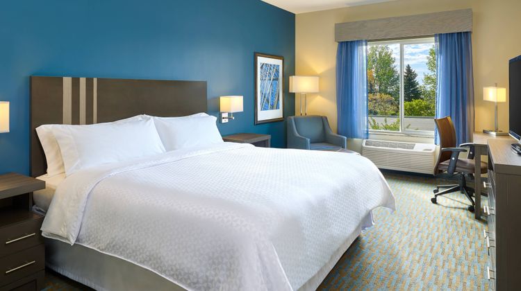 Four Points by Sheraton Williston Room