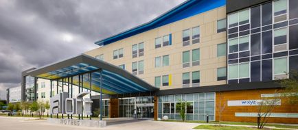 aloft Austin Airport Exterior