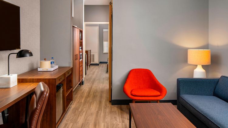Four Points Dallas Entertainment Dist Room