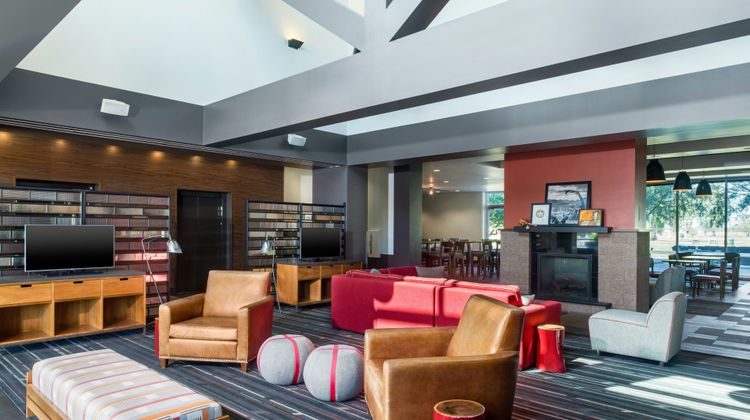 Four Points at Phoenix Mesa Gateway Arpt Lobby