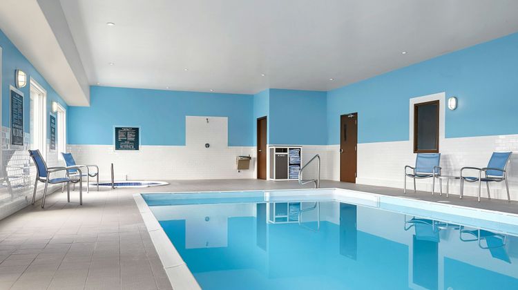 Four Points by Sheraton Regina Pool