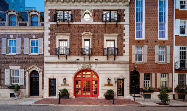 The Franklin on Rittenhouse Exterior