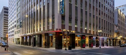 aloft New Orleans Downtown Exterior