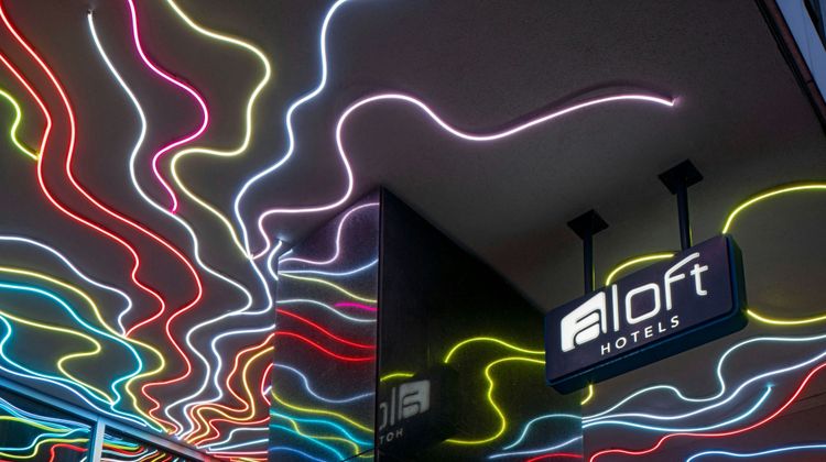 aloft New Orleans Downtown Exterior