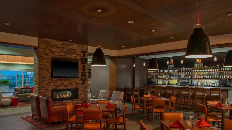 Four Points by Sheraton Midland Restaurant