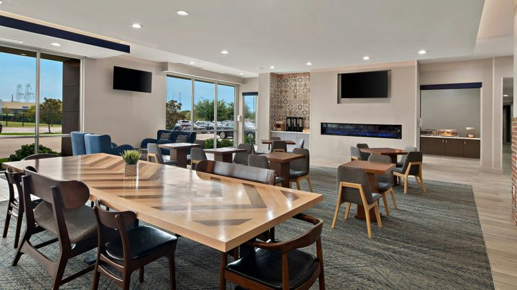 Four Points by Sheraton Plano Restaurant