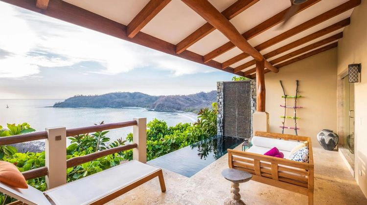Casa Chameleon at Las Catalinas Room