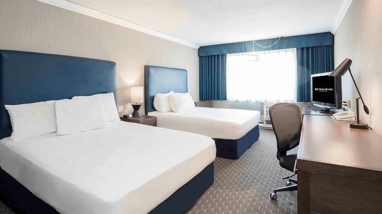 Sandman Inn Blue River Room