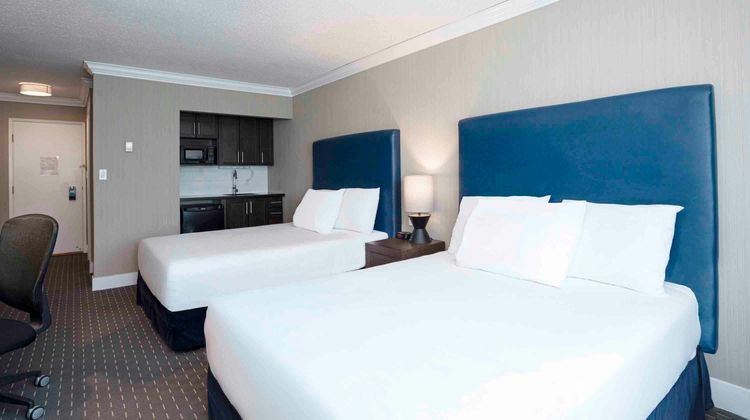 Sandman Inn Blue River Room