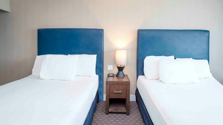 Sandman Inn Blue River Room