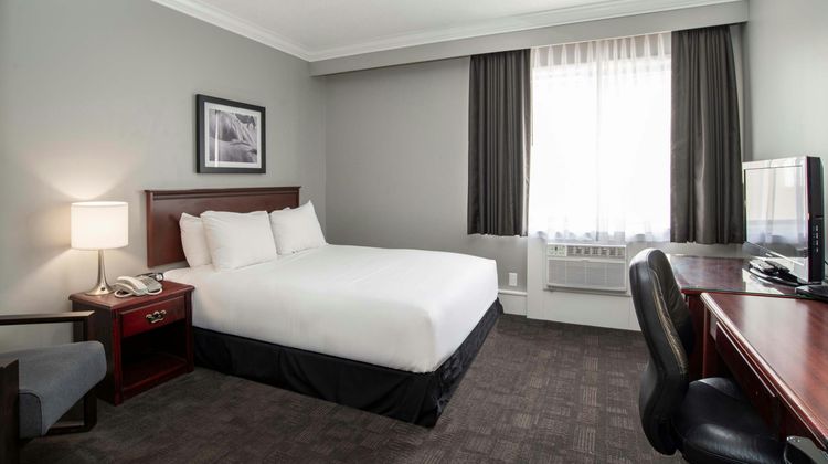 Sandman Inn Kamloops Room