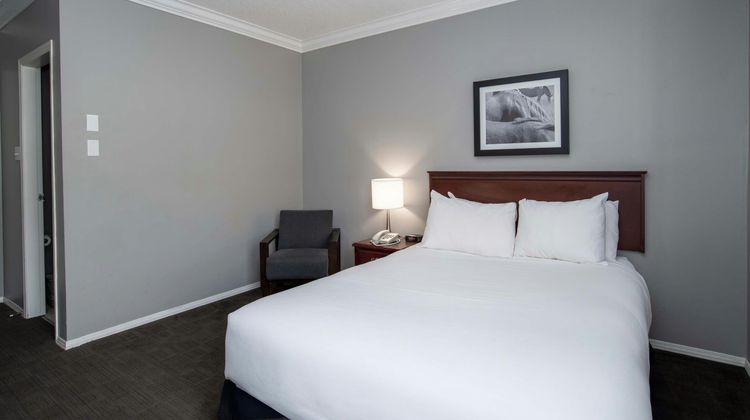 Sandman Inn Kamloops Room