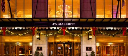 JW Marriott Chicago Exterior
