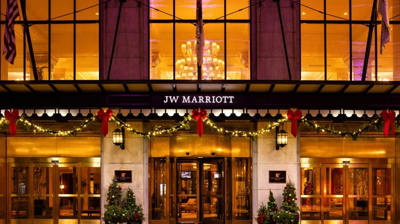 <b>JW Marriott Chicago Exterior</b>. Images powered by <a href="https://www.leonardoworldwide.com/" title="Leonardo Worldwide" target="_blank">Leonardo</a>.