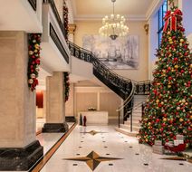 JW Marriott Chicago Lobby