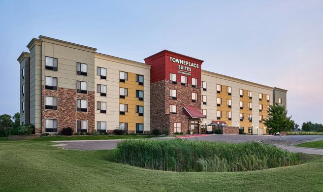 TownePlace Suites Dickinson Exterior