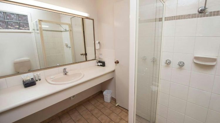 Paruna Motel Room