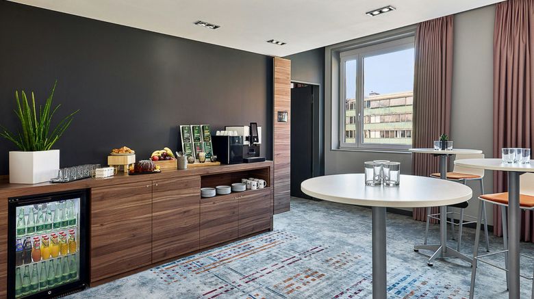 <b>Aloft Munich Meeting</b>. Images powered by <a href="https://www.leonardoworldwide.com/" title="Leonardo Worldwide" target="_blank">Leonardo</a>.