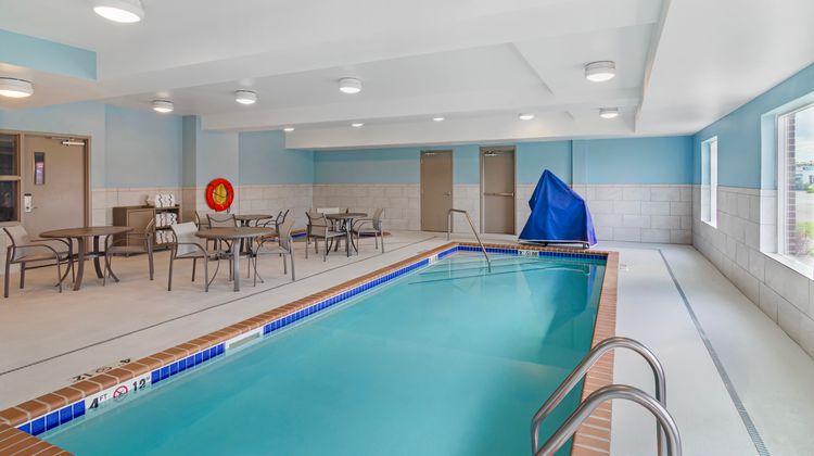 Holiday Inn Express Hotel & Suites Pool