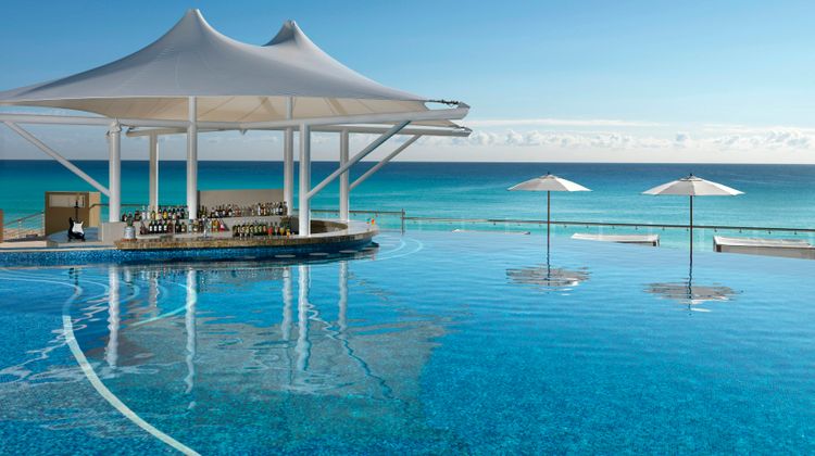 Hard Rock Hotel Cancun Pool
