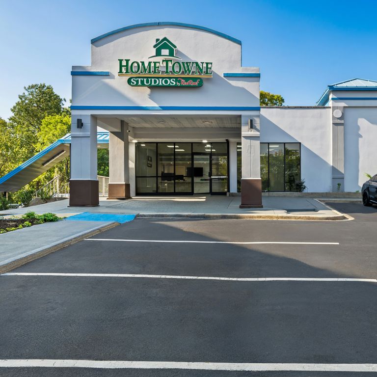 HomeTowne Studios Birmingham - Airport