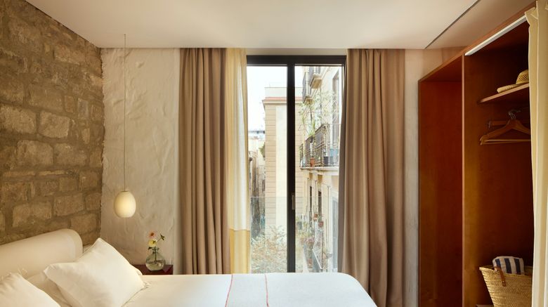 <b>Neri Hotel Room</b>. Images powered by <a href="https://www.leonardoworldwide.com/" title="Leonardo Worldwide" target="_blank">Leonardo</a>.