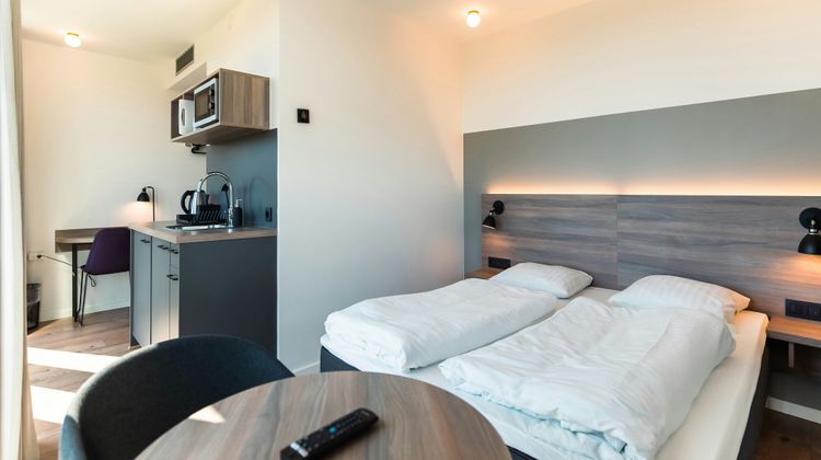 Go Hotel City Room