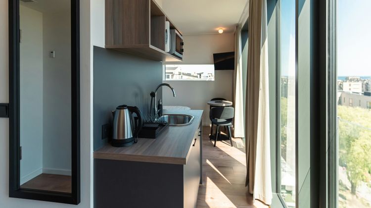 Go Hotel City Room